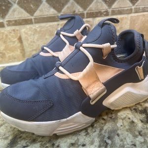 Nike Huarache size 7.5